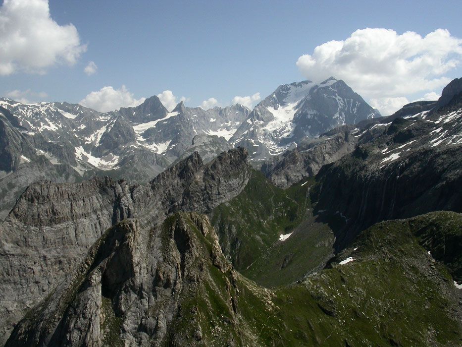 Cirques du Petit et du Grand Marchet et massif de la Grande Casse